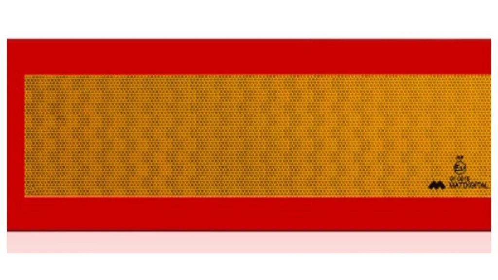 Mat Digital 565Mm X 200Mm E37 Onaylı Tır Arkası İşaret Reflektörü