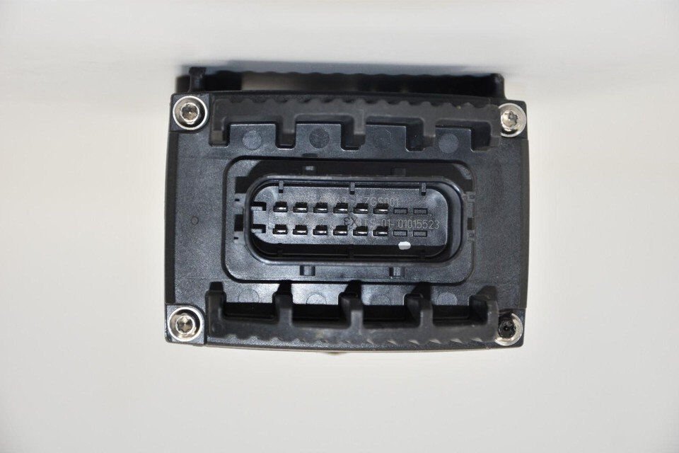 Mercedes-Benz Actros A0004460863 Orijinal Elektronik Akü Bağlantı Kesme Anahtarı